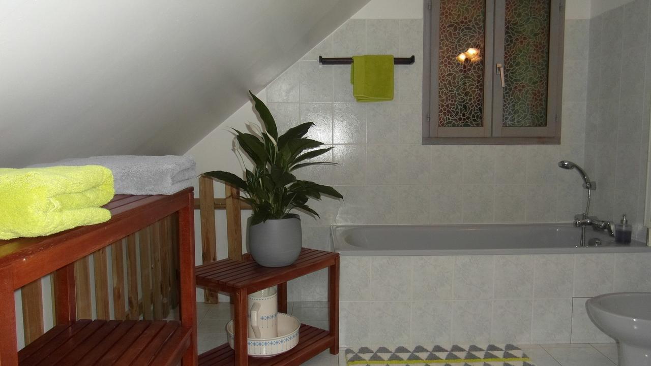 Au Vieux Tilleul Bed and Breakfast Veynes Exterior foto
