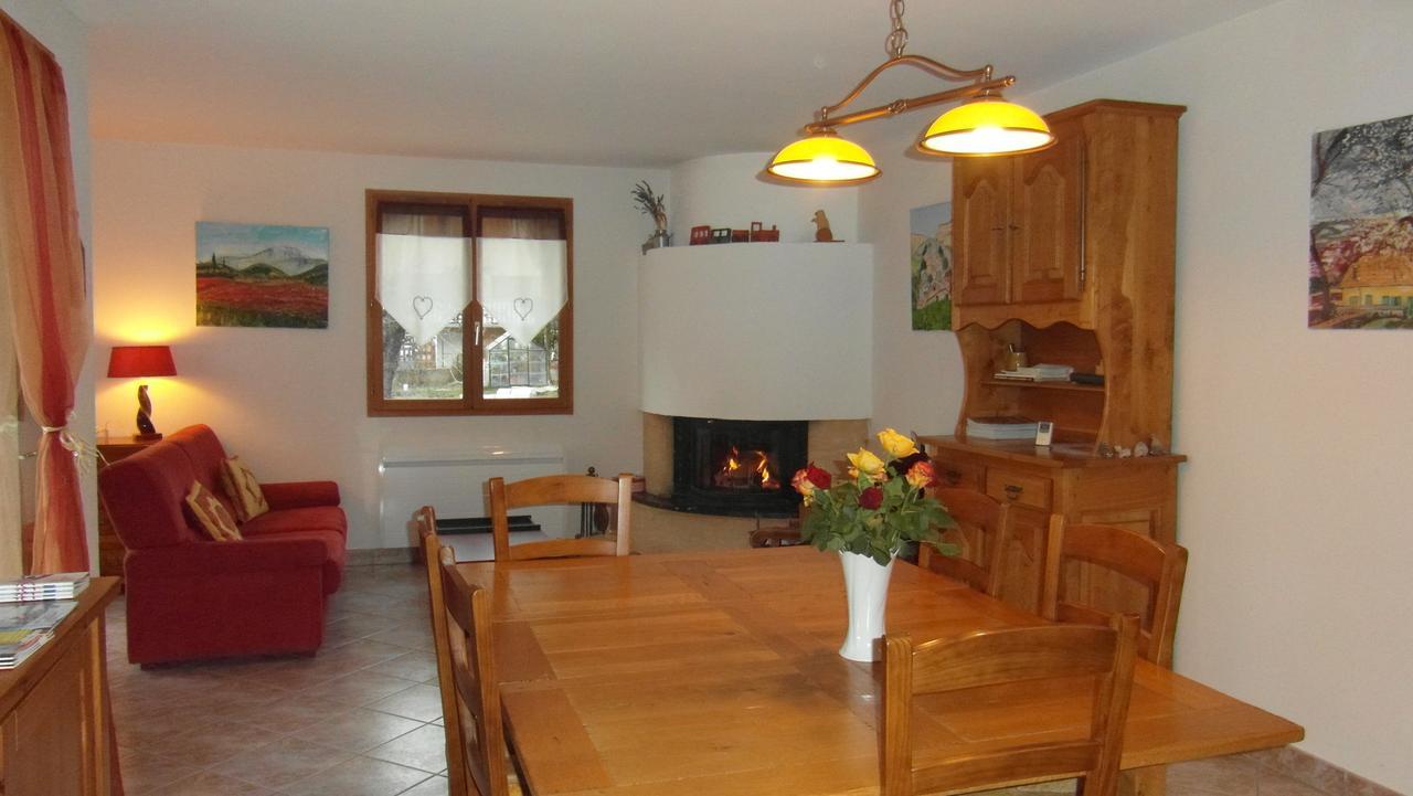 Au Vieux Tilleul Bed and Breakfast Veynes Exterior foto