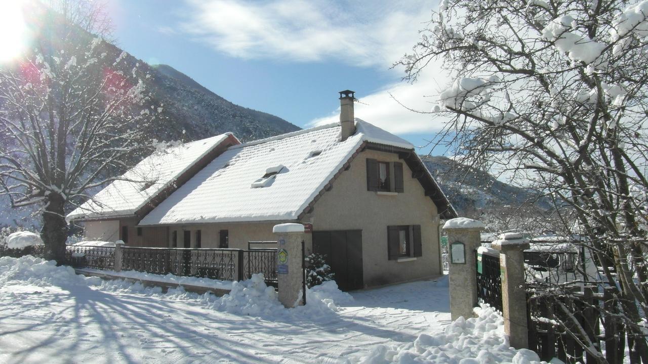 Au Vieux Tilleul Bed and Breakfast Veynes Exterior foto