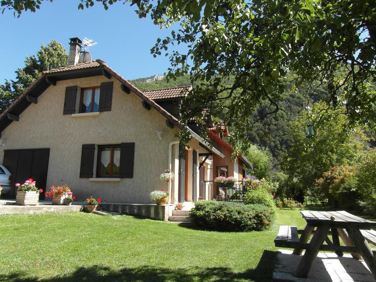 Au Vieux Tilleul Bed and Breakfast Veynes Exterior foto